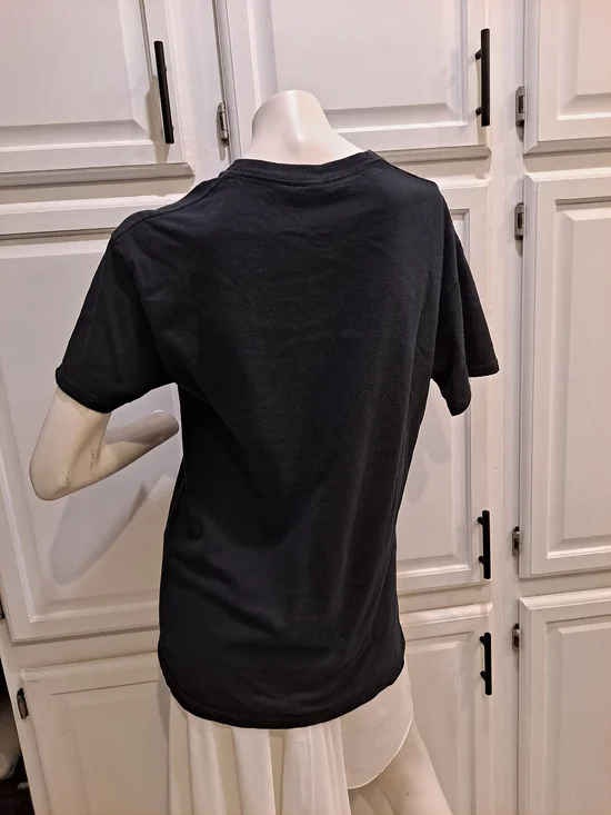 Gildan Black Tee with Red Rose Day of the Dead Woman Graphic Heavy Cotton - Picture 4 of 7